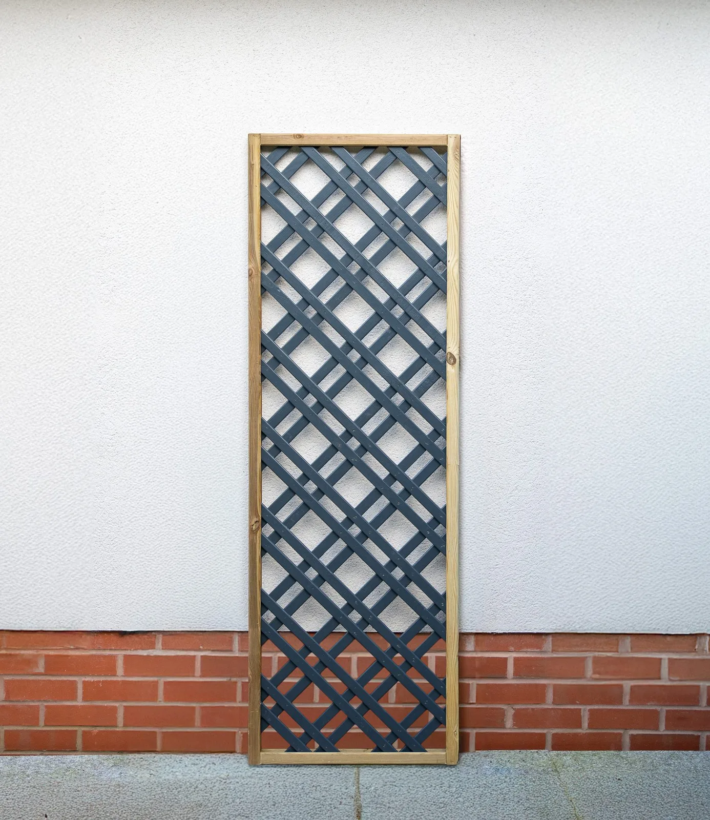 0.6m Grey Painted Lattice
