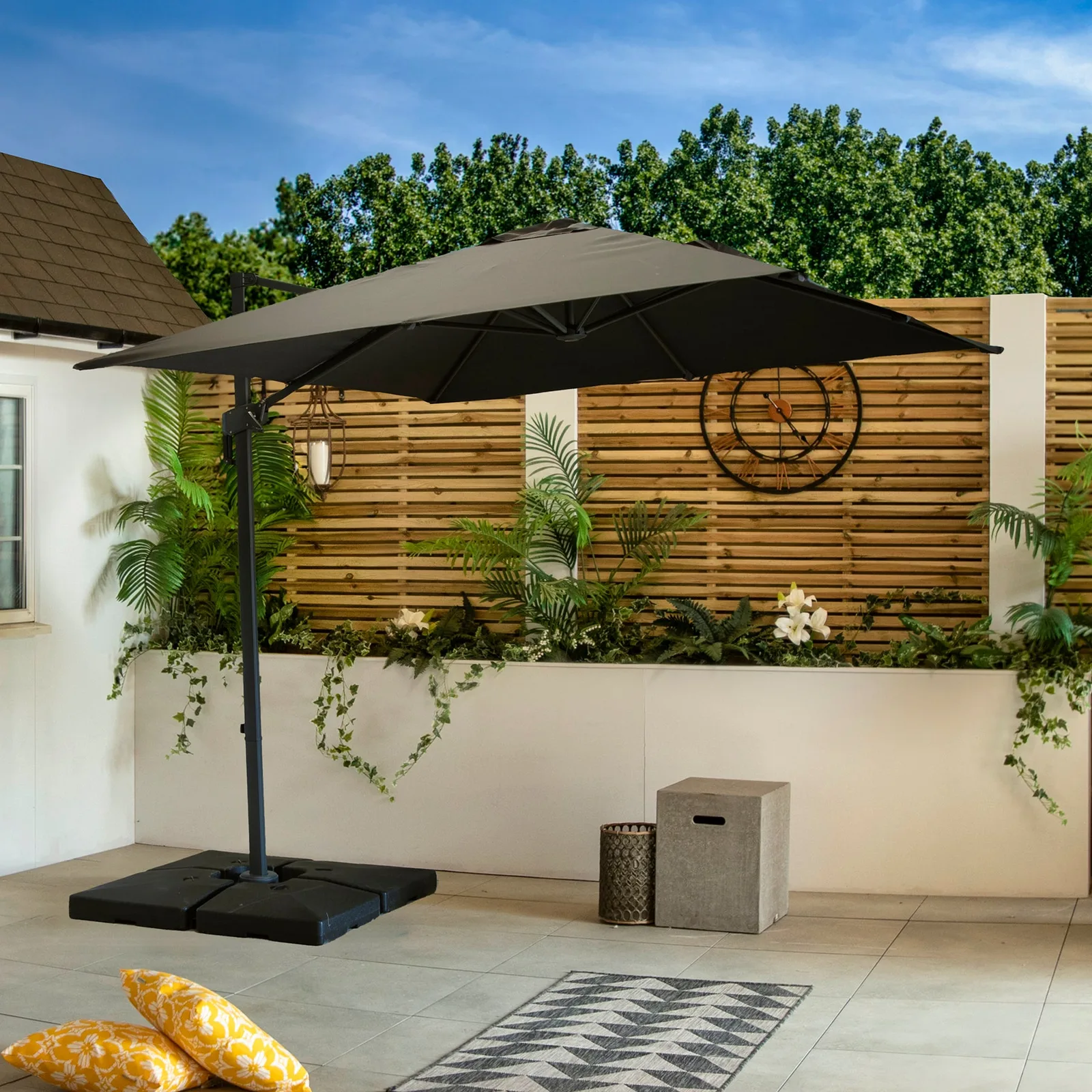 Bracken Outdoors Bracken Outdoors Naples Grey 2.5m x 2.5m Square Cantilever Parasol — view 2 of 12