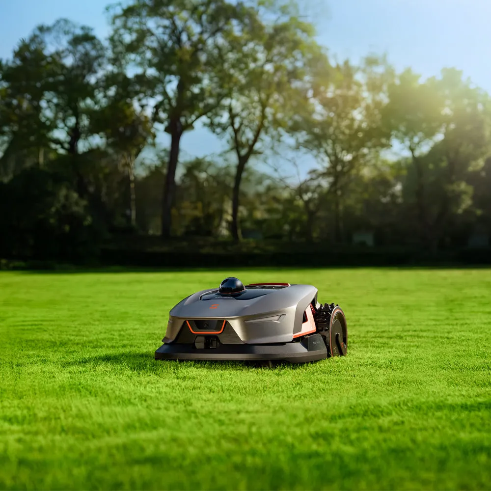 Sunseeker Elite Sunseeker Elite X4 Wireless Robotic Lawn Mower (1200m²) — view 2 of 3