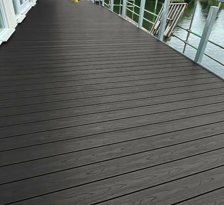 Timbco 22 x 142 Venice Grey TruDeck Composite Decking 3.6m — view 3 of 3