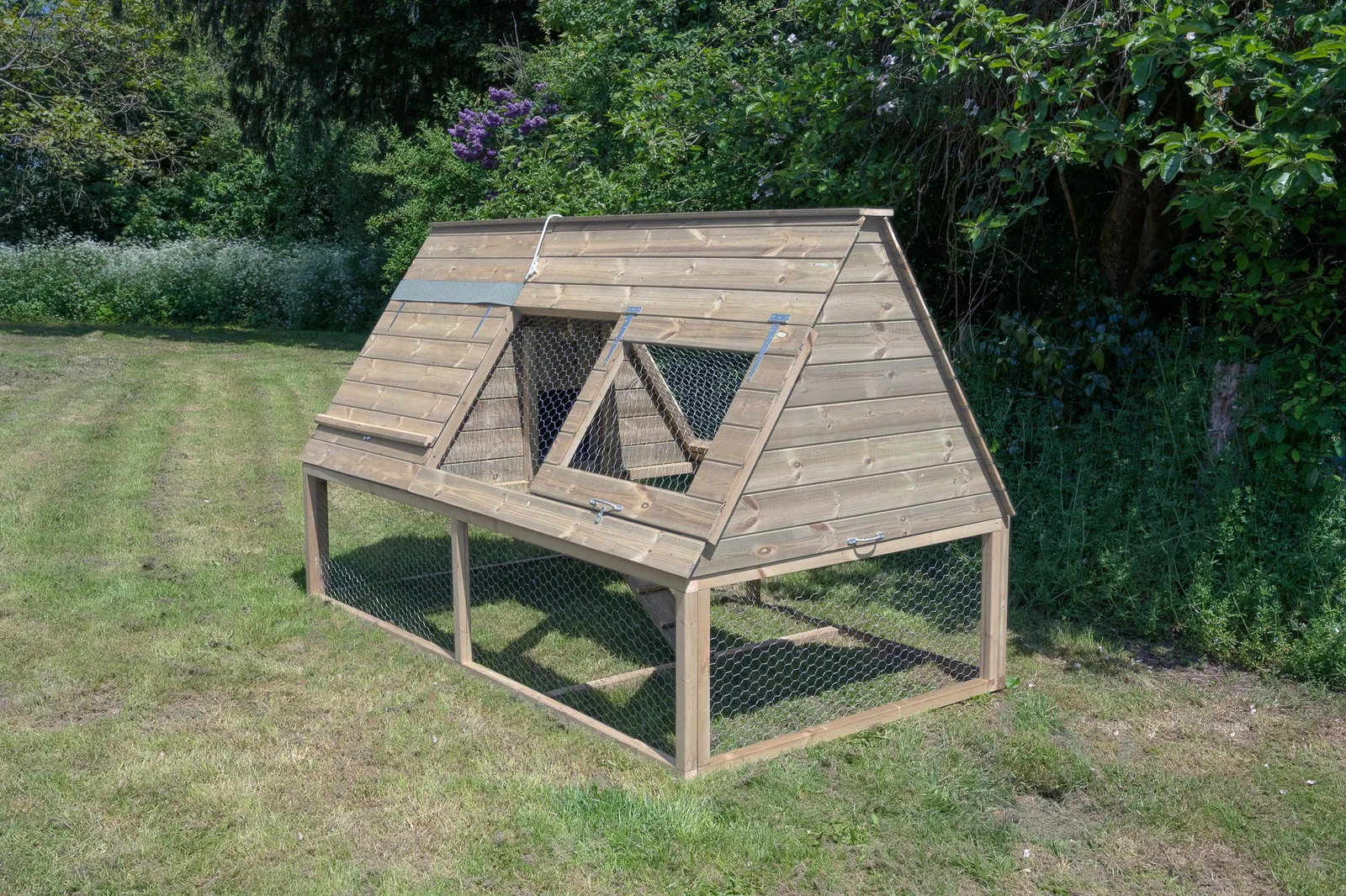 Large Raised Chicken Coop