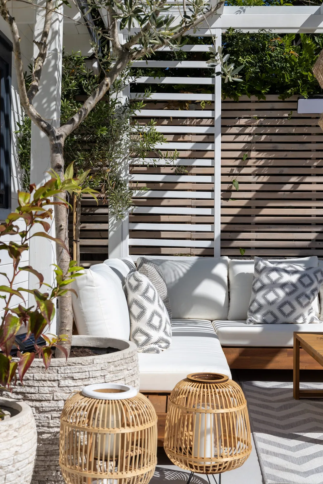 Dining Pergola — view 3 of 10
