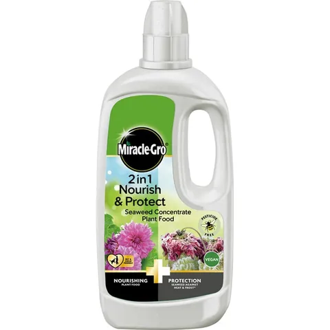 Miracle Gro Miracle Gro 2 in 1 Nourish and Protect Seaweed Concentrated Plant Food - 800ml