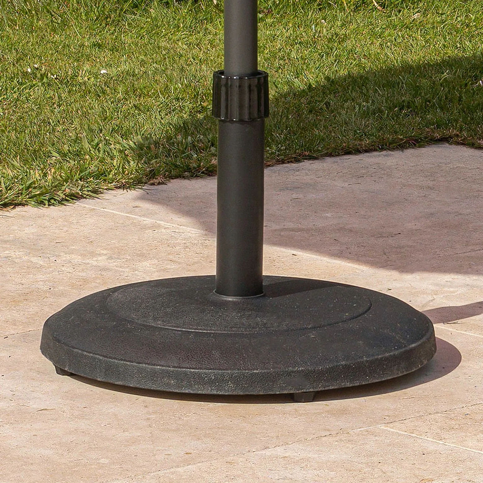 Bracken Outdoors Bracken Outdoors Parasol Base 18kg — view 2 of 2